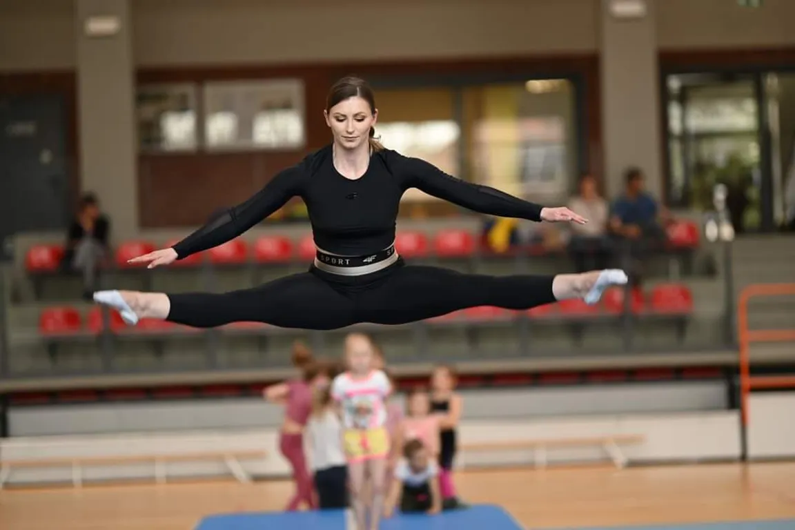 AKRO-FIT Akrobatyka, fitness, taniec