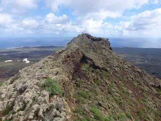 Droga na wulkan La Corona