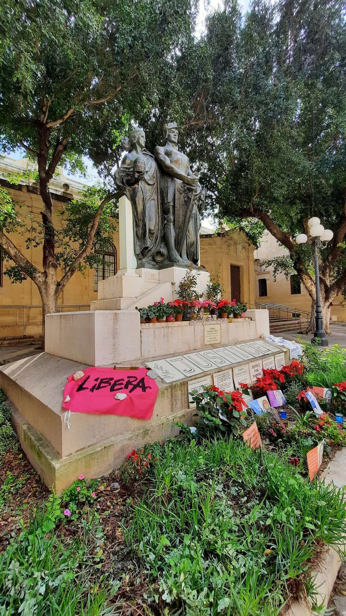 MDLXV Monument