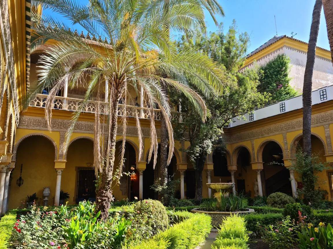 Palacio de las Dueñas