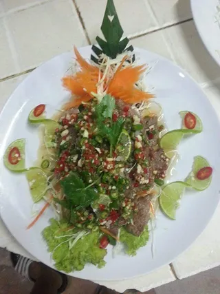 Grand restaurant/Motorbike and tricycle for rent