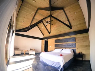Kalon Surf - The Luxury Surf Resort