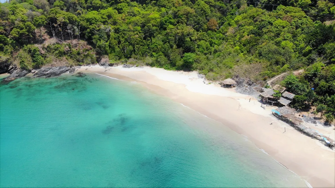 Nui Bay