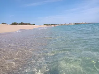 Spiaggia della Riserva naturale Salina Dei Monaci
