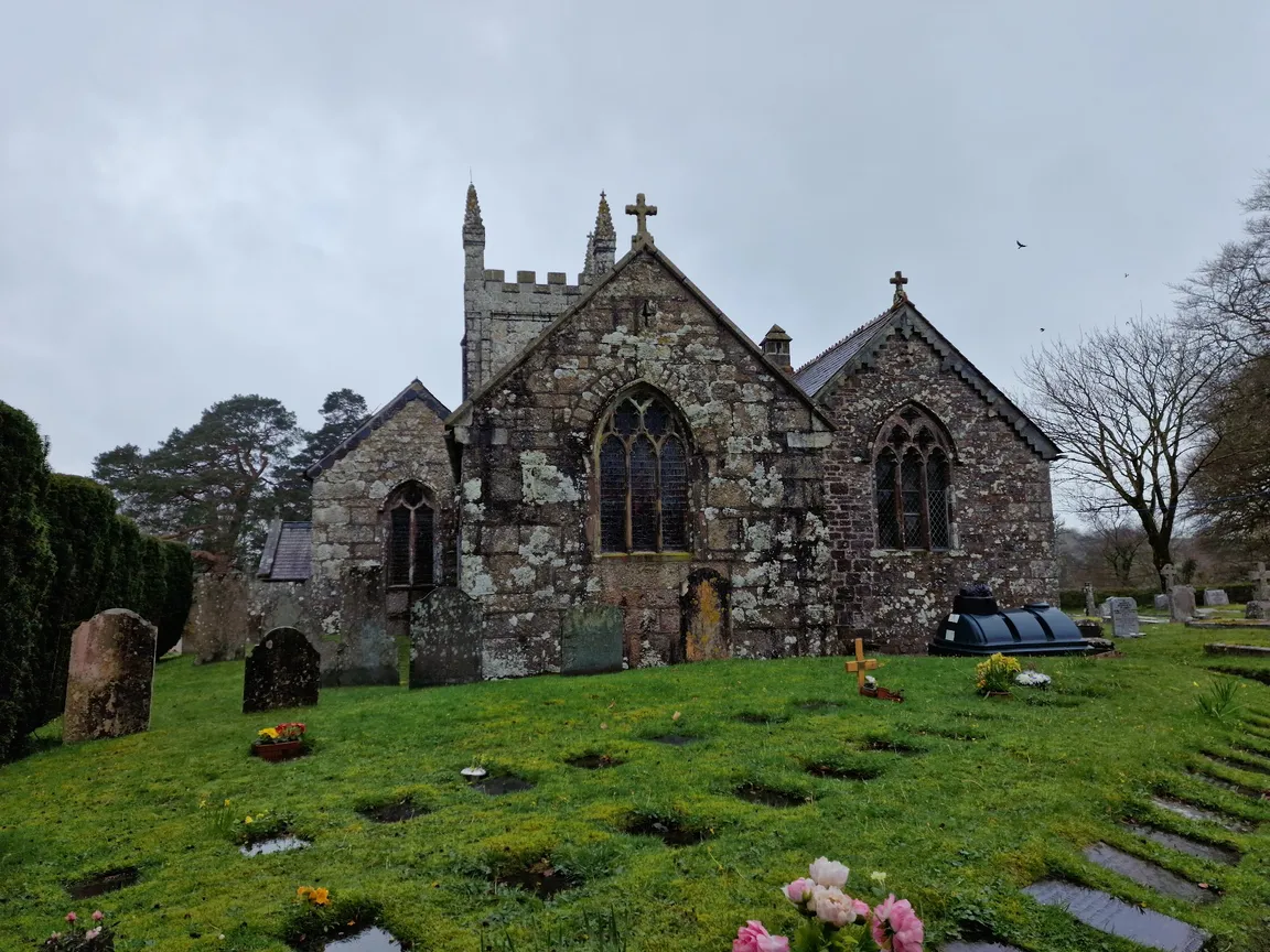 Lydford Castle and Saxon Town