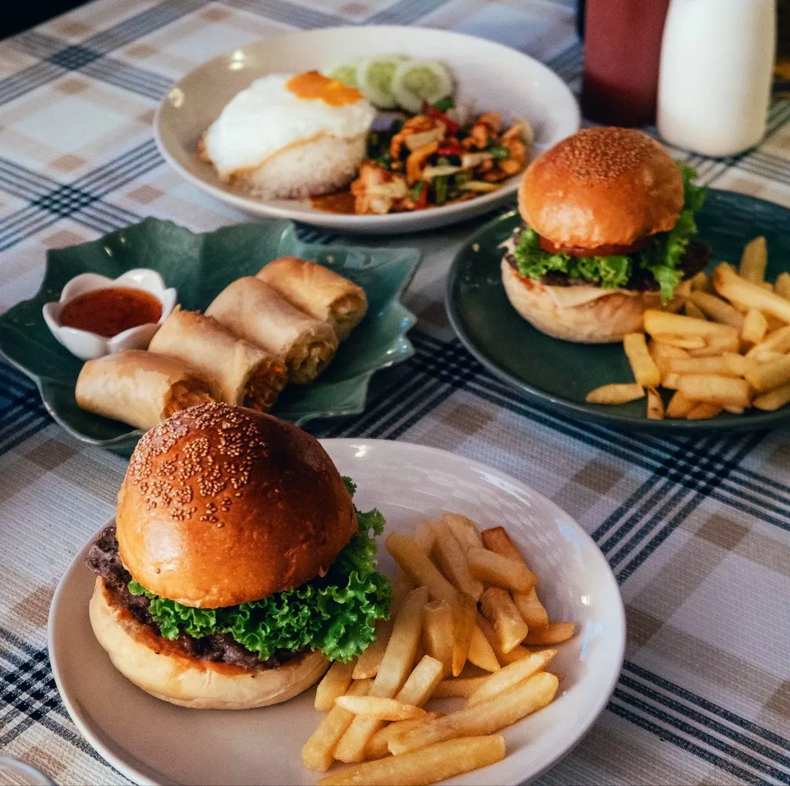 Dow Restaurant