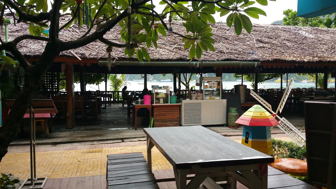 Carlito's bar