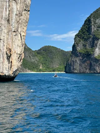 PhiPhi Underwater
