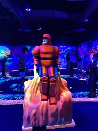 Blacklight Mini Golf