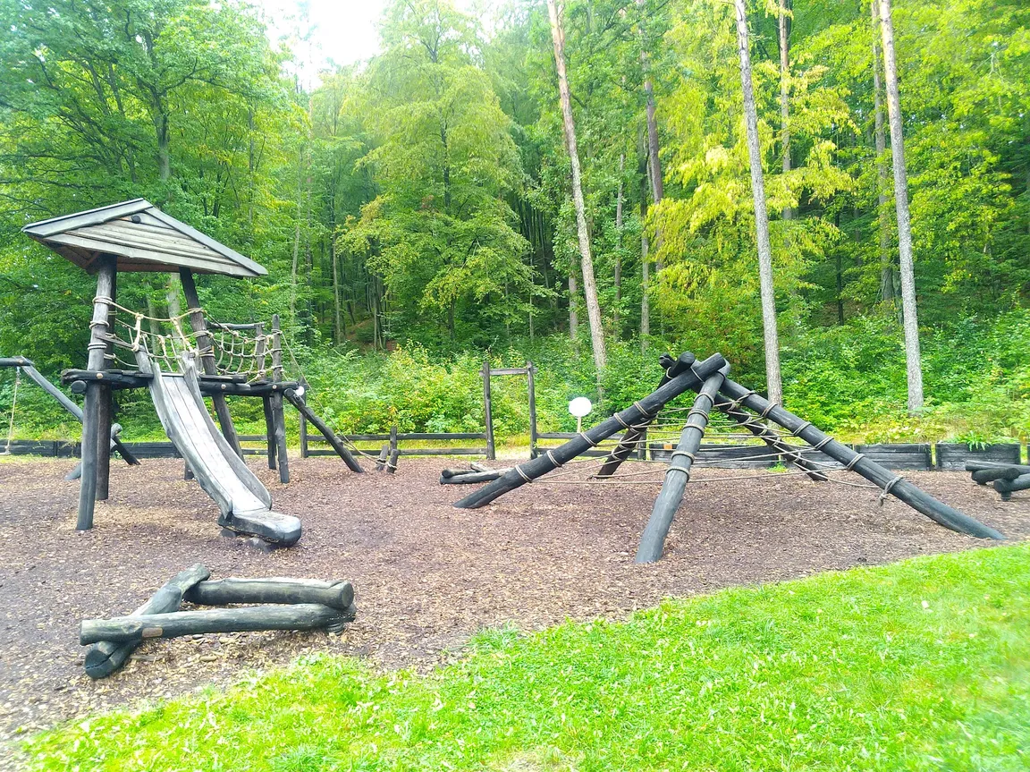 Leśny plac zabaw Marszewo