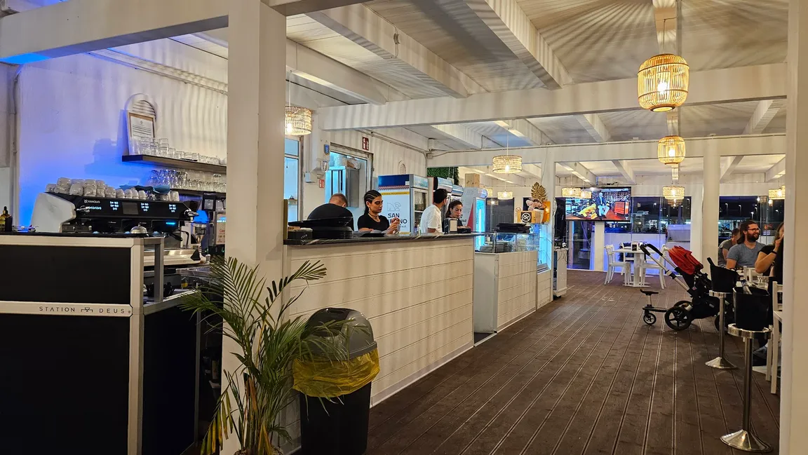 Playa Natural Beach Bar Restaurant