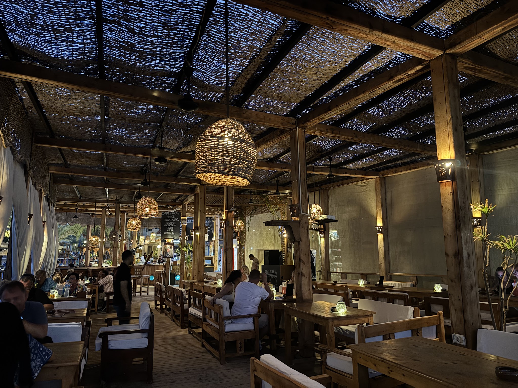 Caribbean Bar | Hopsa