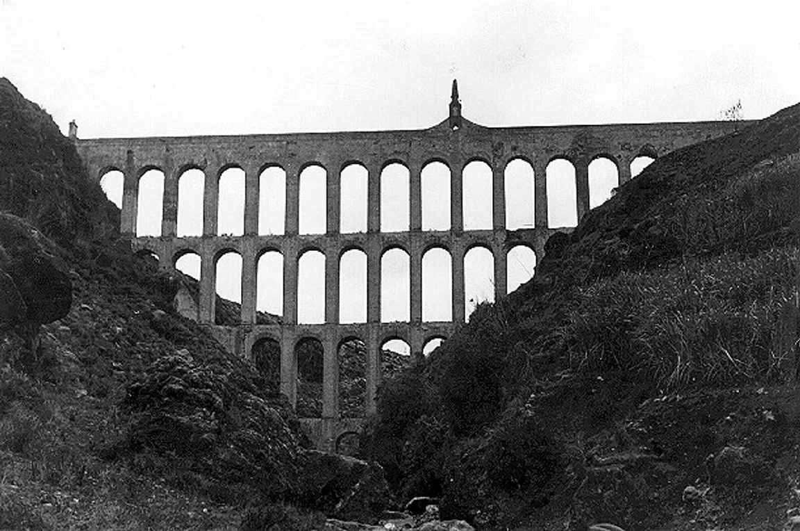 Aqueduct Eagle