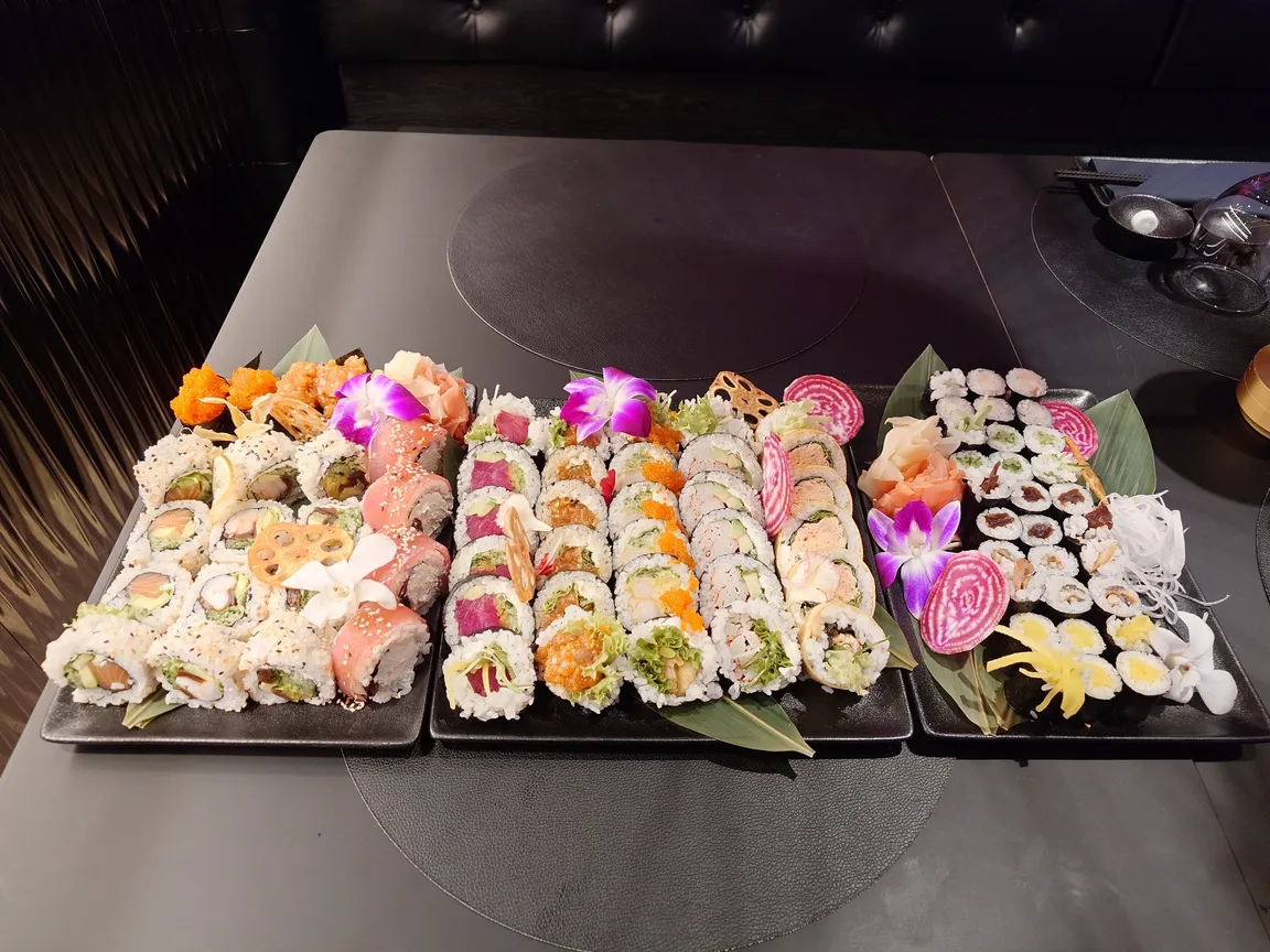 Drzewo Wiśni - Sushi and Asian Restaurant