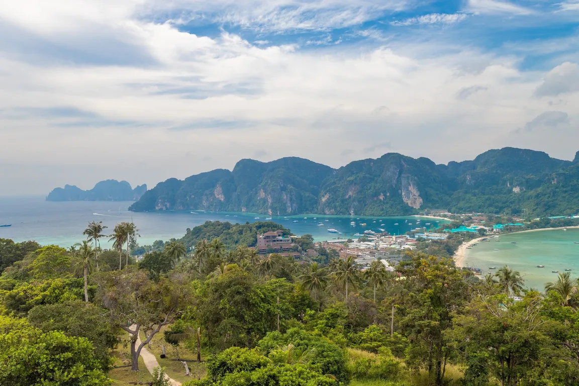 Phi Phi Viewpoint 3