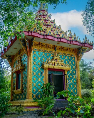 Wat Phu Khao Noi