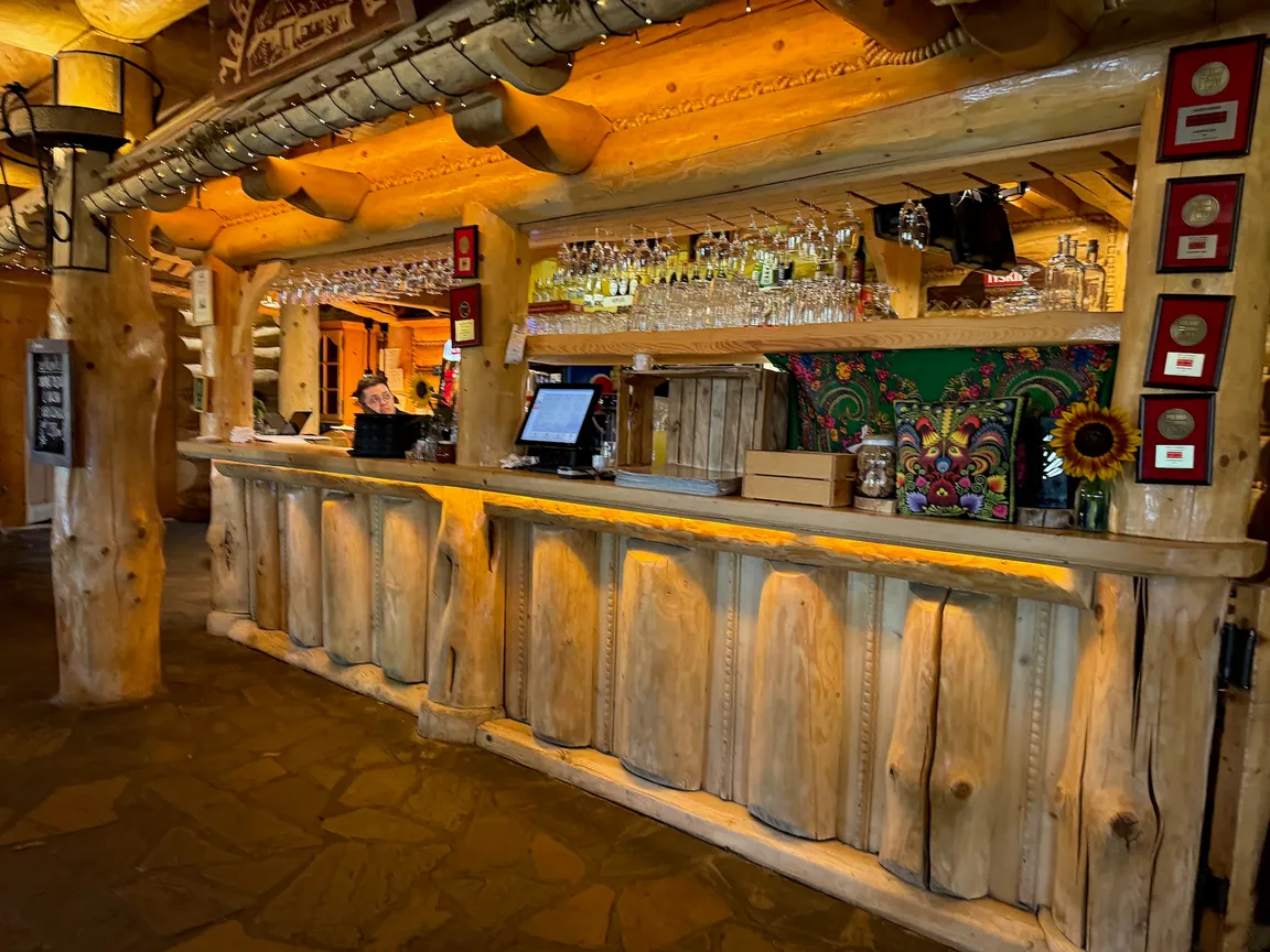 Jakubowa Izba - restauracja | pokoje gościnne | catering