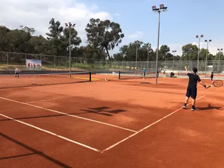 Max Tennis School