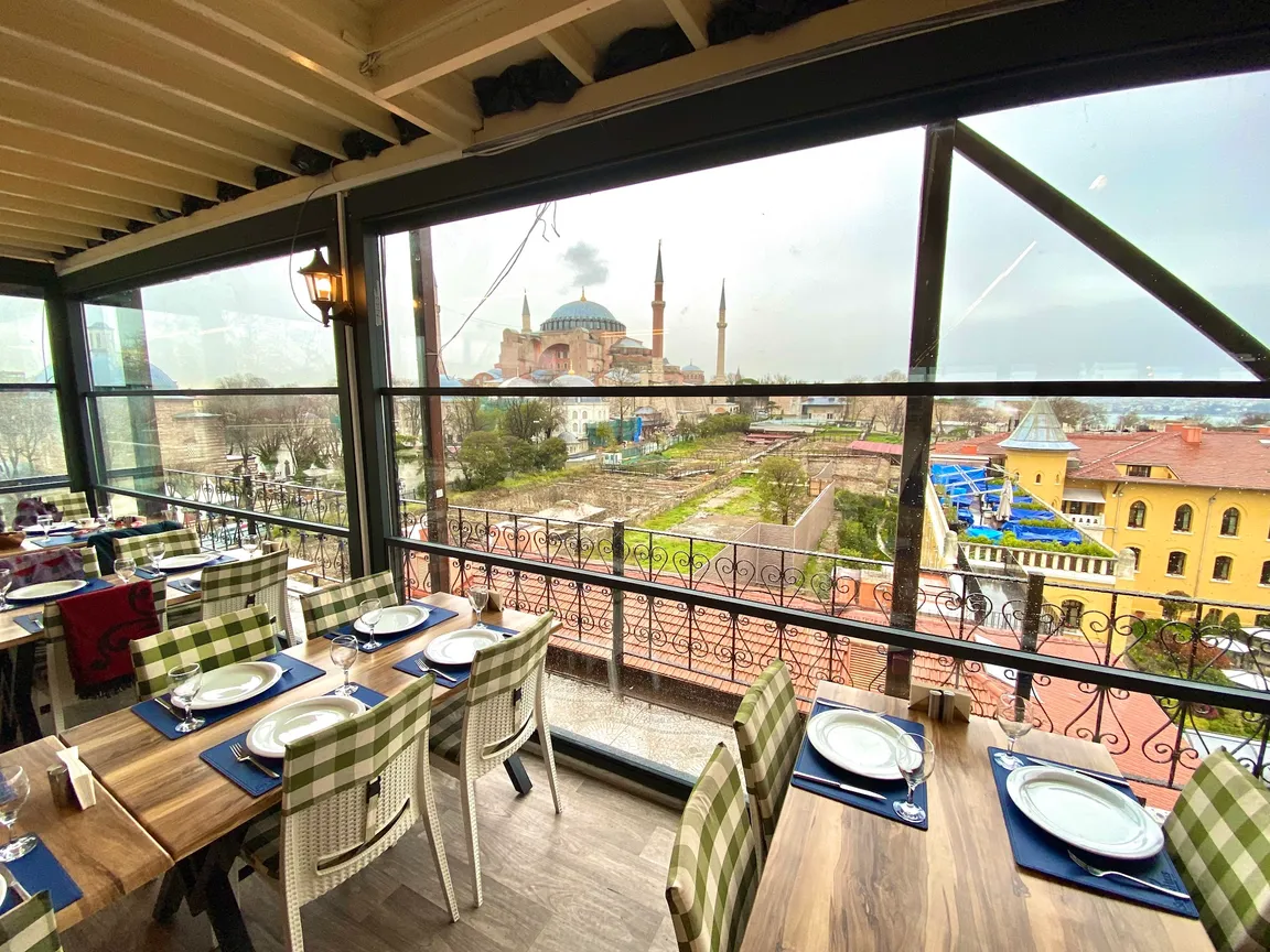 Seven Hills Restaurant