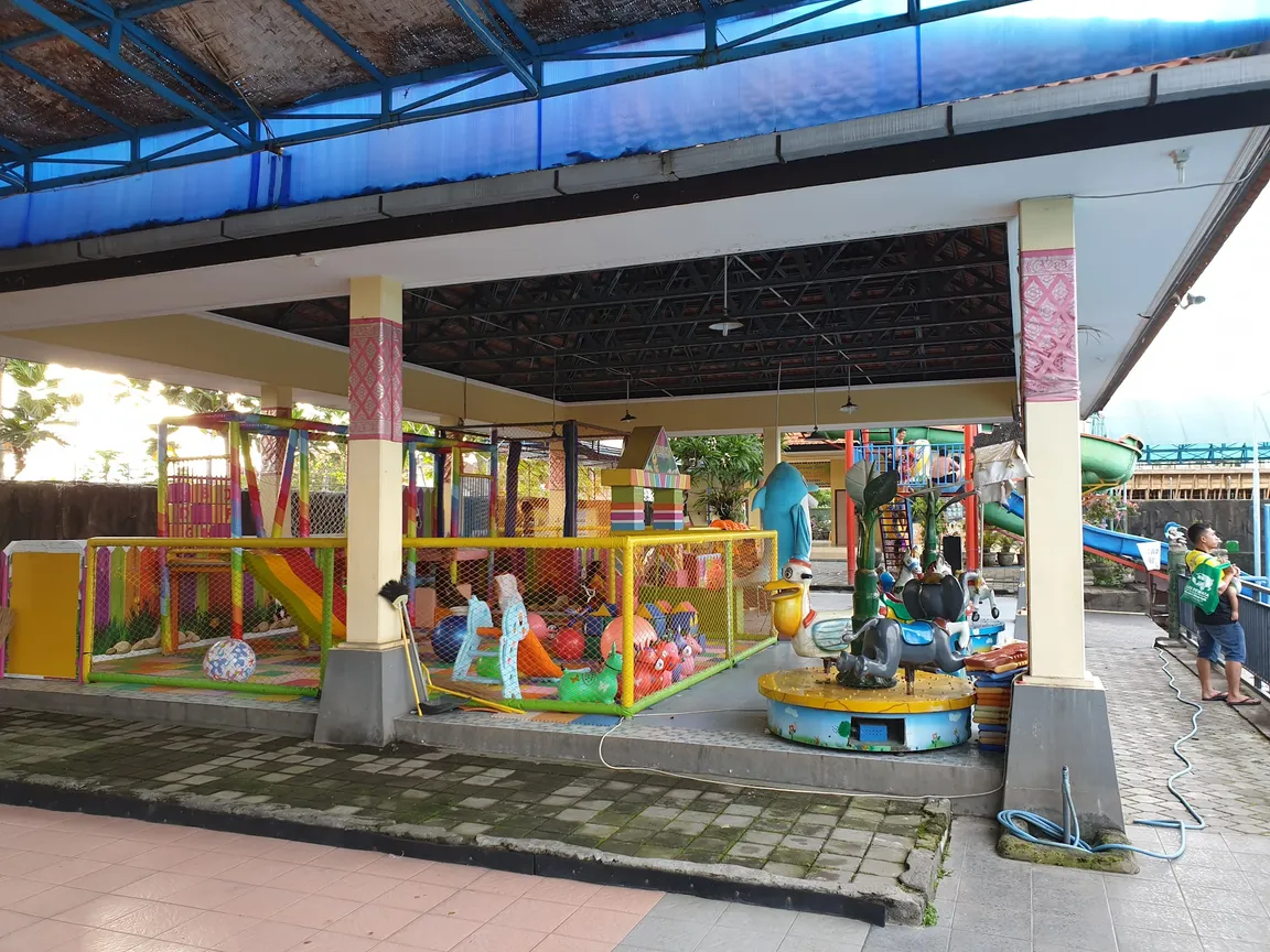 Wisata Tirta Srinadi