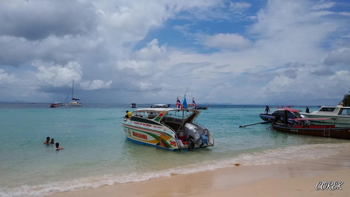 Loh Moo Dee Beach
