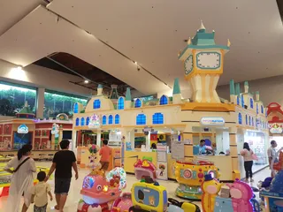 สวนสนุกฟันเฟสต้า