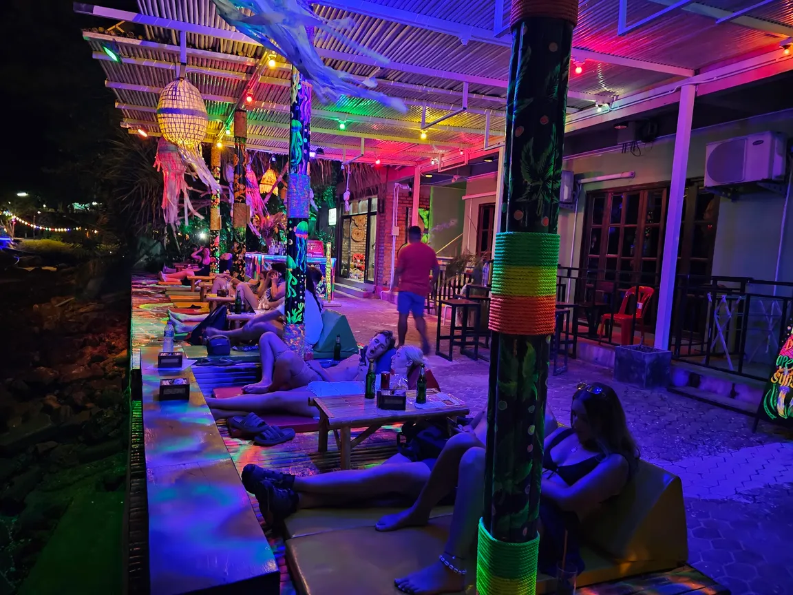 SunSky bar