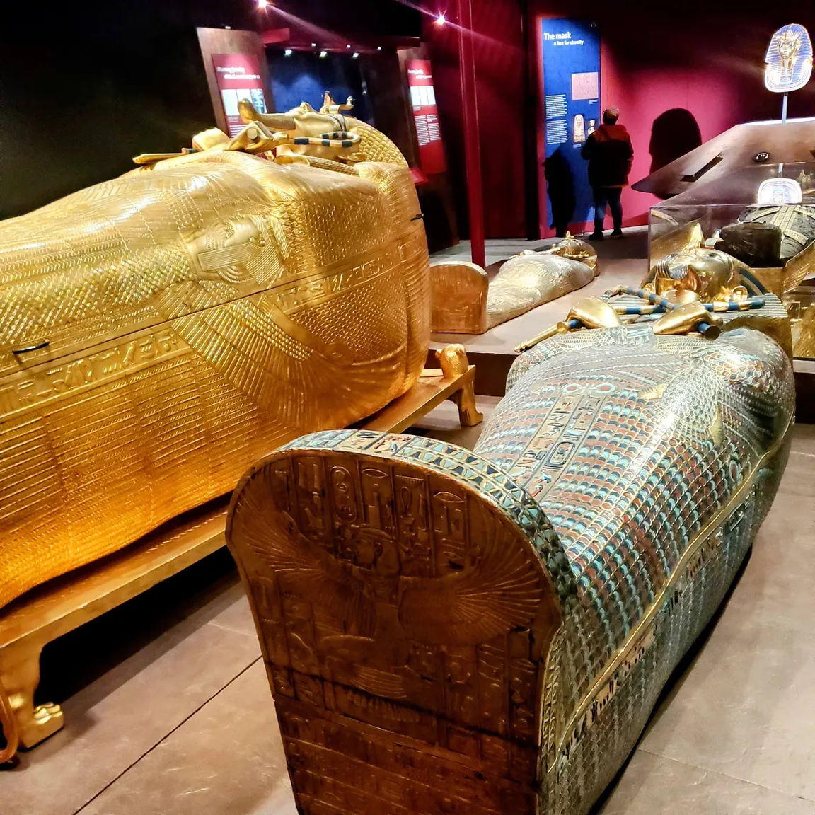 Tutankhamun: His tomb and his treasures