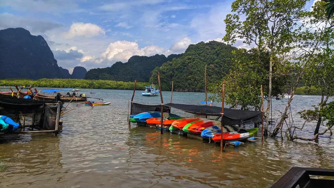 Ao Thalane Kayak Krabi