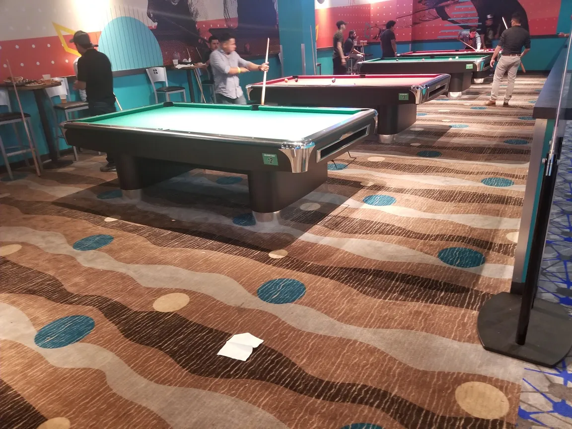 Round1 Bowling & Arcade North Riverside Park Mall