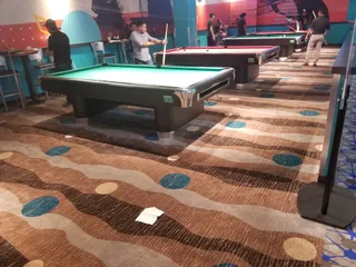 Round1 Bowling & Arcade North Riverside Park Mall