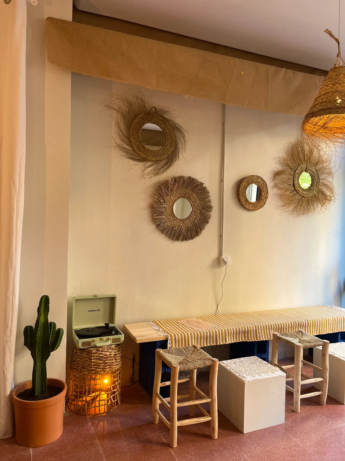 SAMBU’S COFFEE 2 (café de especialidad y Brunch/specialty coffee and Brunch)