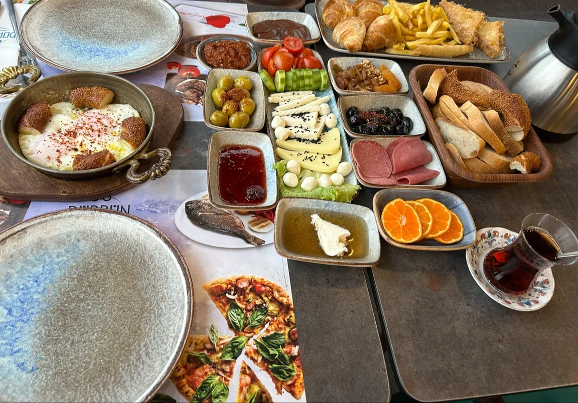 Dürbün Cafe