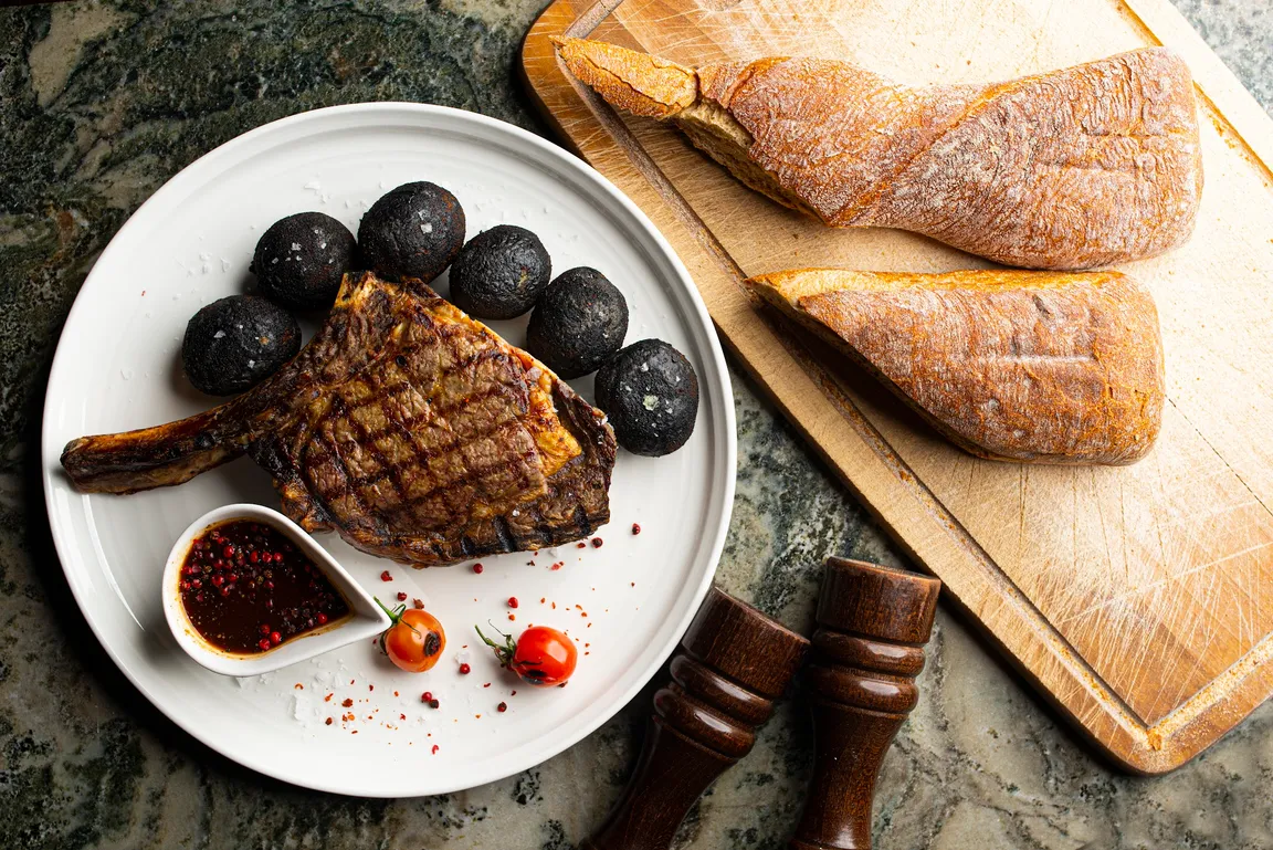 HOŻA Argentine Steakhouse