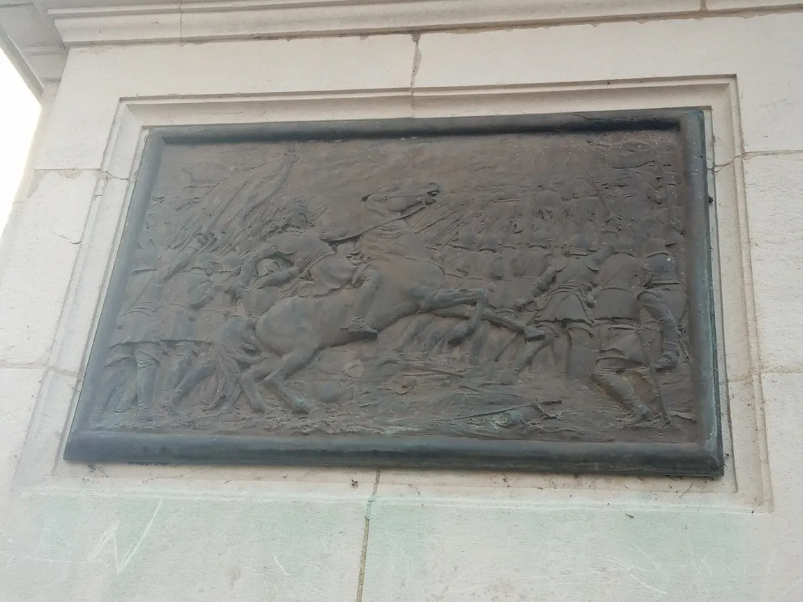 Statue of John Hampden