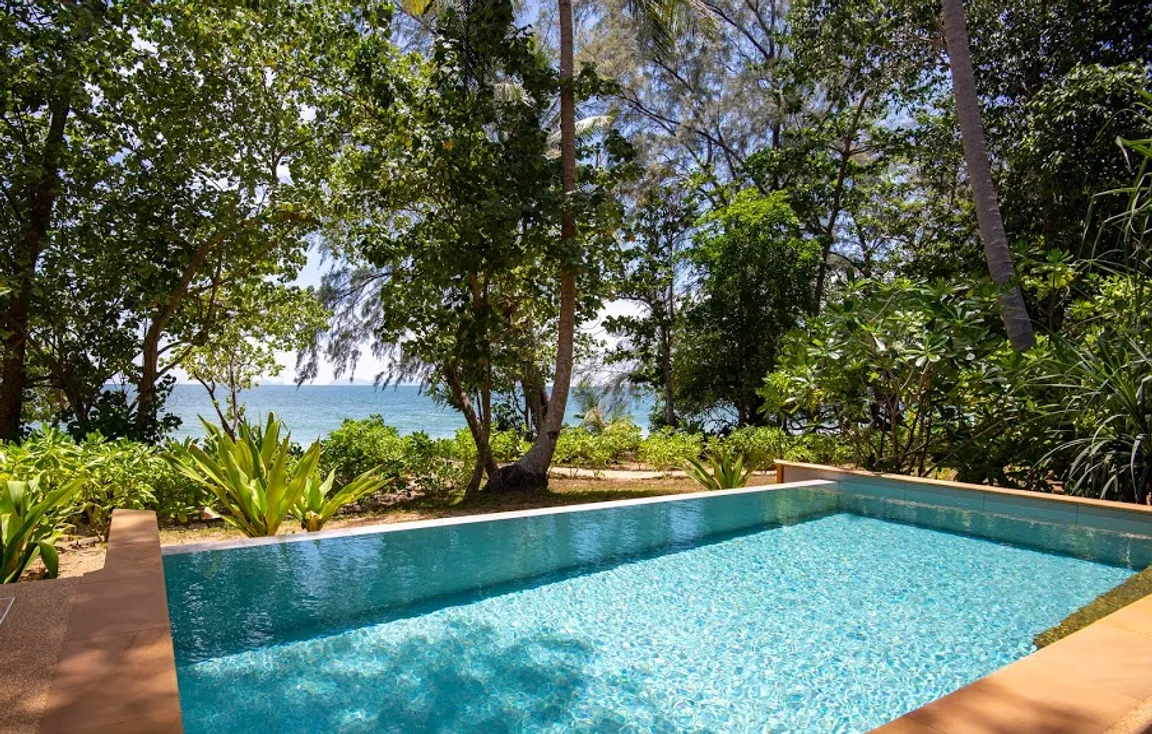 Koh Jum Beach Villas