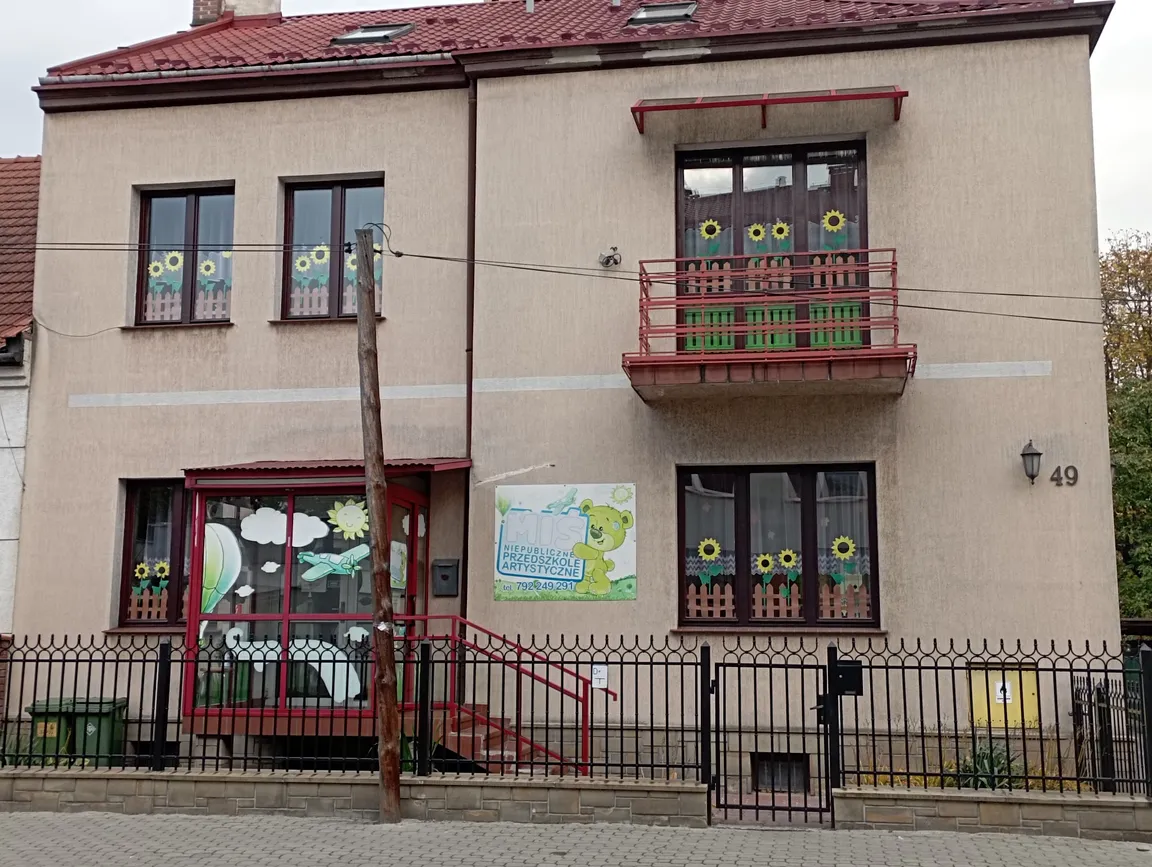 Niepubliczne Przedszkole Artystyczne Miś