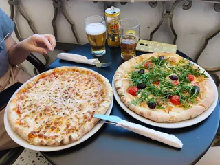 Rabat Ajax Bar, Grill & Pizzeria
