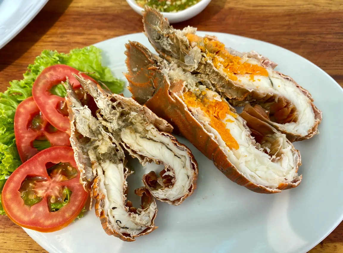 Chawle Seafood restaurant koh jum