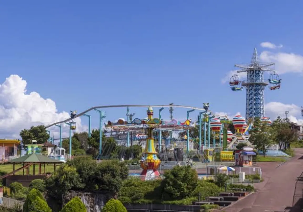 Ikoma Sanjo Amusement Park
