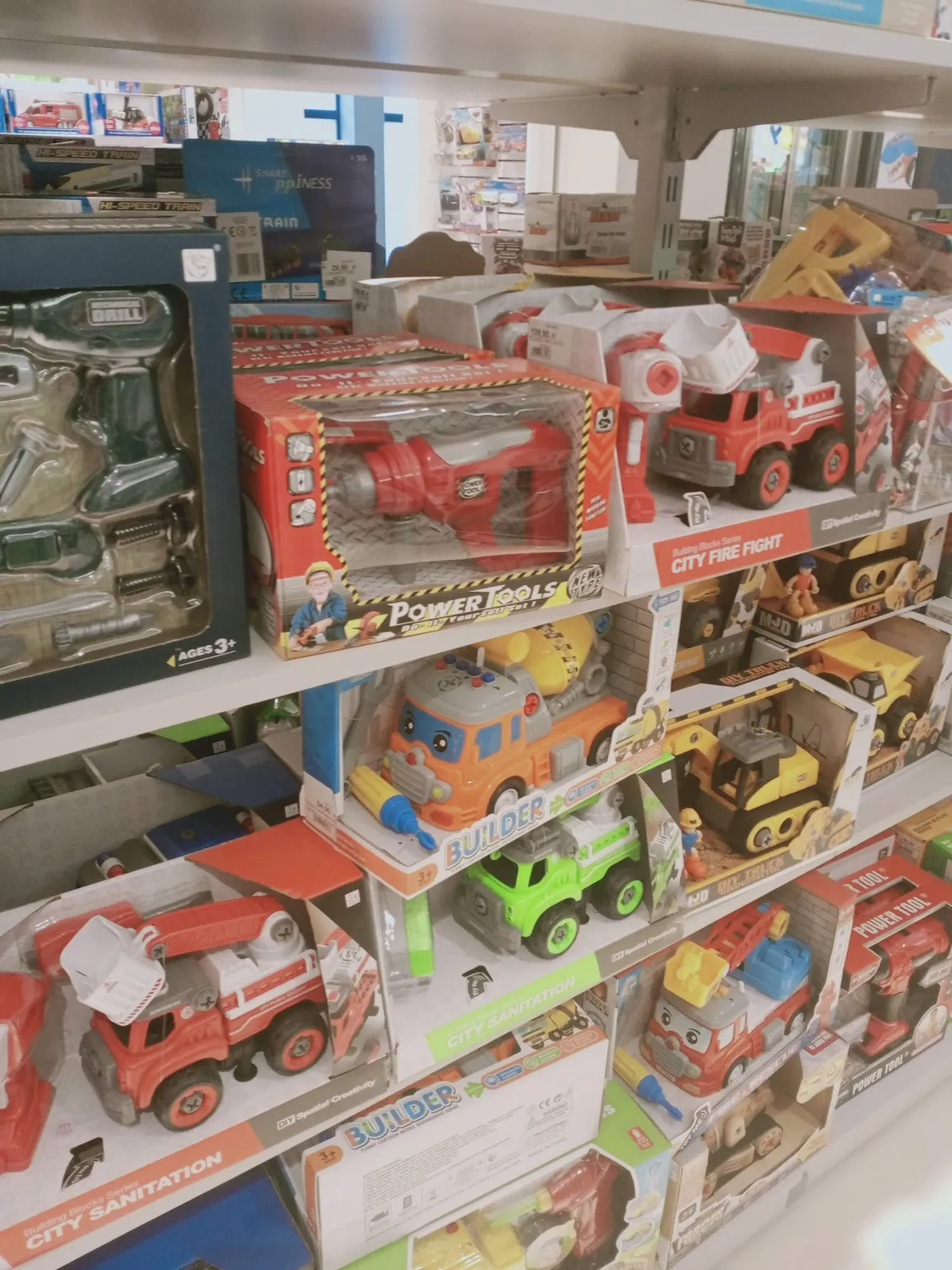 TOYS WORLD