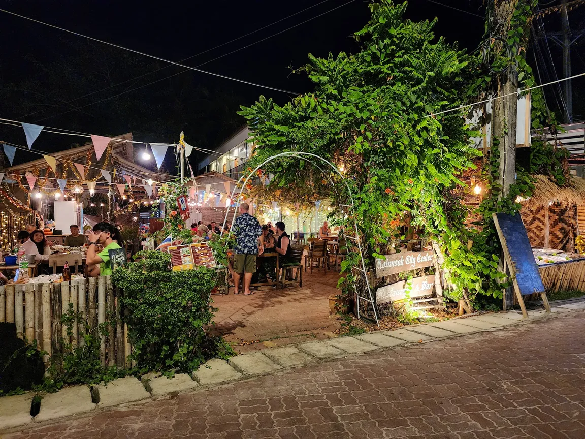 Koh Mook City Center Restaurant&Bar
