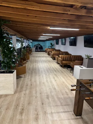 Peaky Sticks Billiards & Lounge