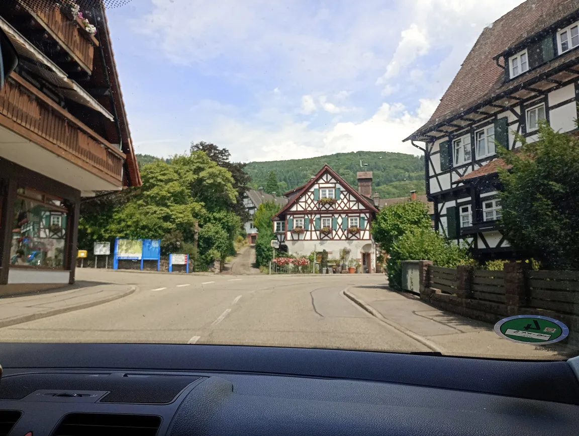 Schnapsbrunnen an der Straubenhöf-Mühle