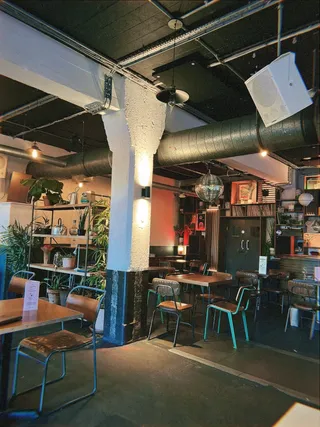 Cafe 1001