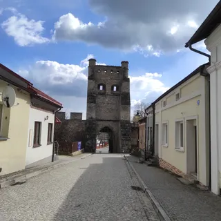 "Polskie Carcassonne" - średniowieczne miasto Szydłów