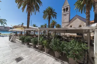 Restaurant & Bar Dionysus