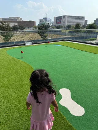 Golf Avenue by Kakao Friends Screen Golf Simulator