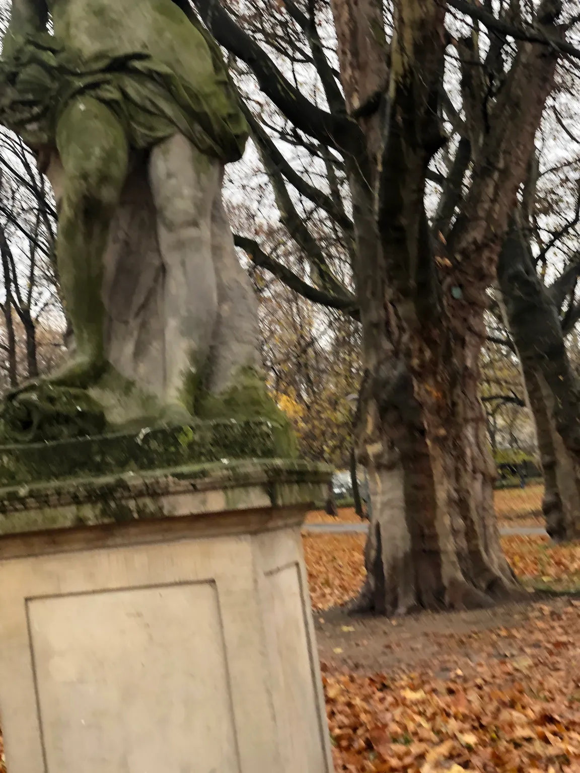 Rzeźba "Oczekiwanie"