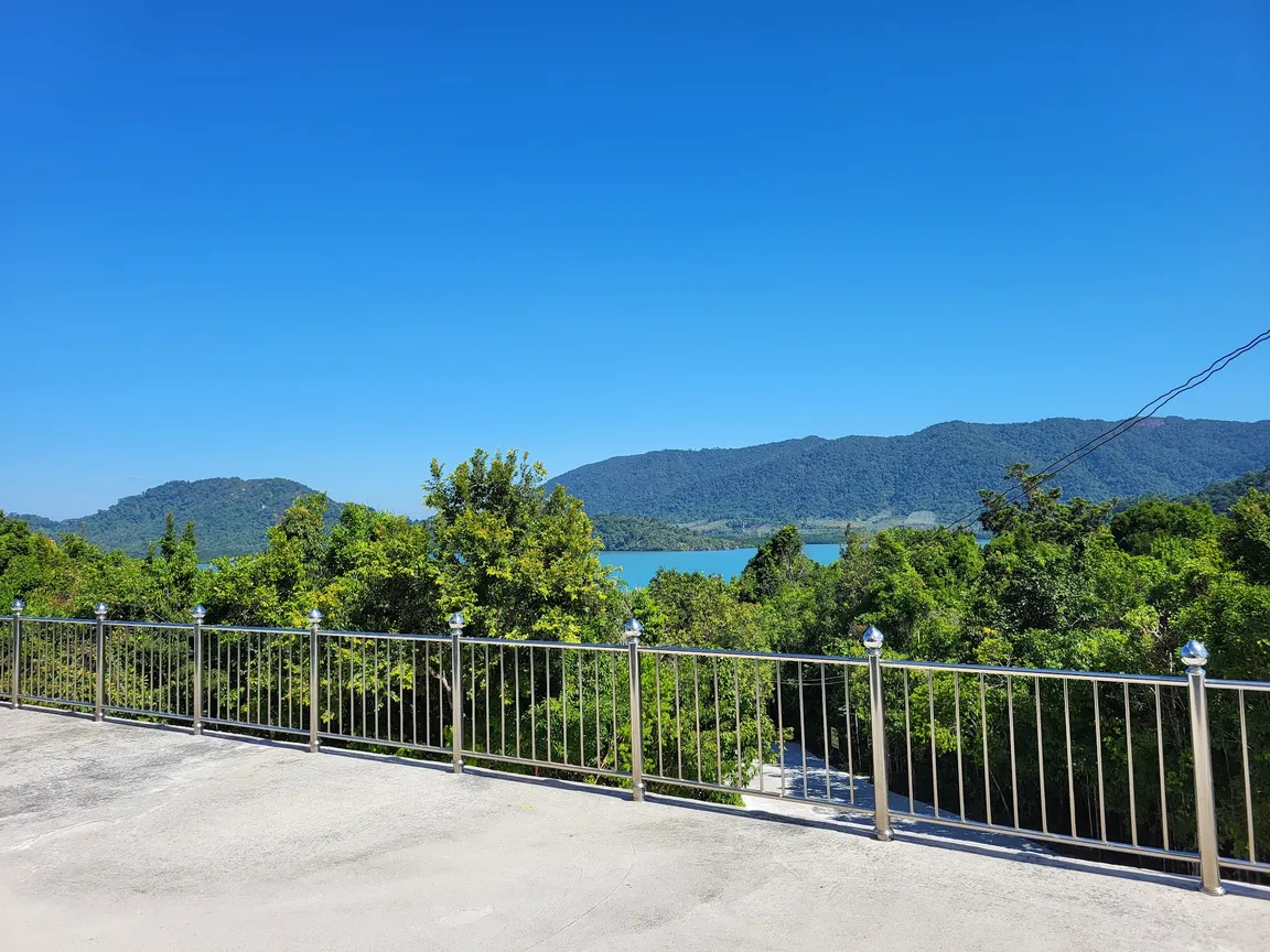White Buddha Viewpoint